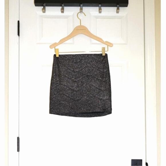 BGBGeneration - Sparkly High Waist Mini Skirt in Shimmer Black / Size S - Picture 2 of 5